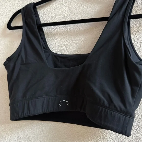 Varley Padded Black Sports Bra Size M - Picture 2 of 4